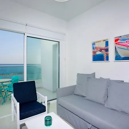 On The Penthouse By Trulycyprus 公寓