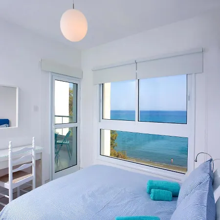 公寓 On The Penthouse By Trulycyprus 利马索尔