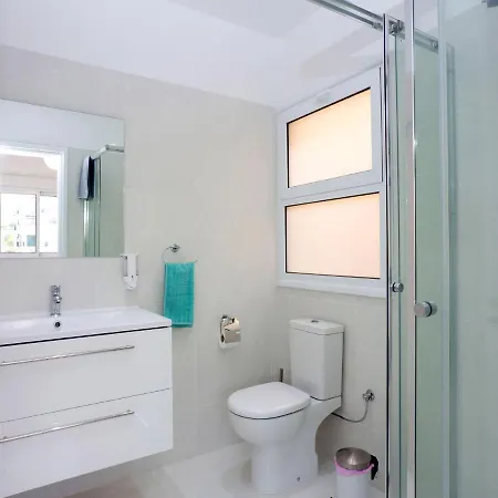 On The Penthouse By Trulycyprus 公寓 *