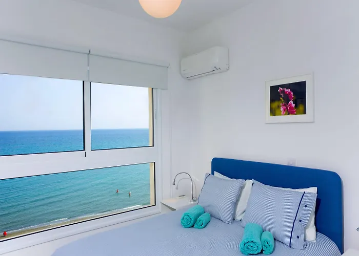 On The Penthouse By Trulycyprus Apartamento Limassol