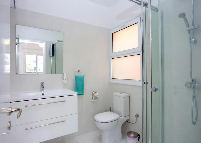 On The Penthouse By Trulycyprus Apartamento *